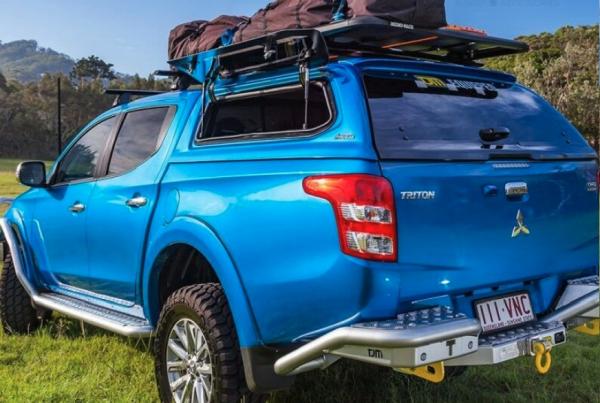Hardtop mit aufklappbaren Seitenscheiben, in Wagenfarbe lackiert, kabinenhoch, für Mitsubishi L200 Doppelkabiner, Modell 2019